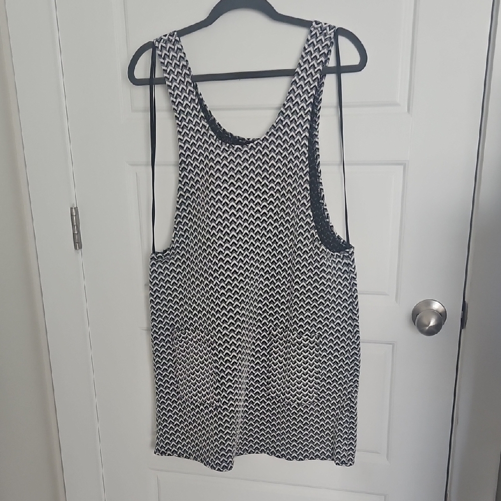 Atmosphere Black and White Zigzag Dress